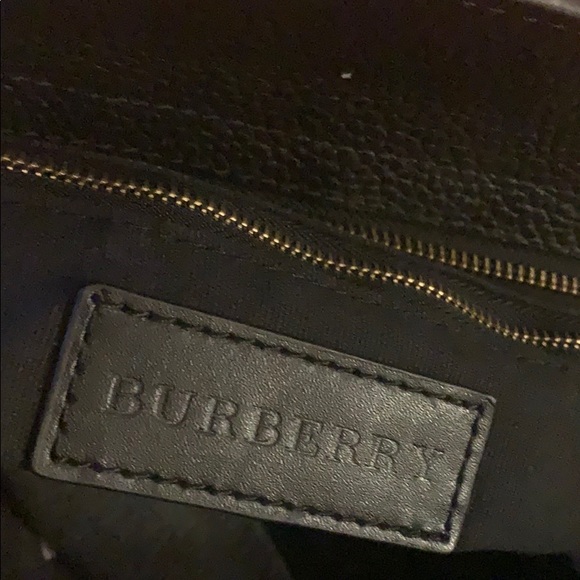 Limited Edition Burberry Two Way Purse - Picture 4 of 6
